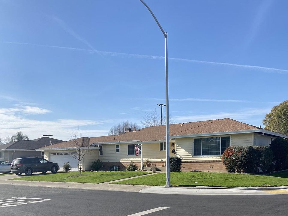 2nd image of 6741 Flamingo Way
