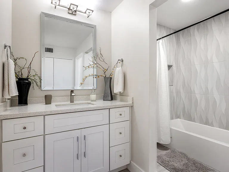 8633 E Monterosa Ave — Photo 13