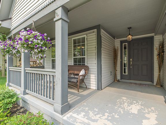 3rd image of 4653 Edgarton Dr