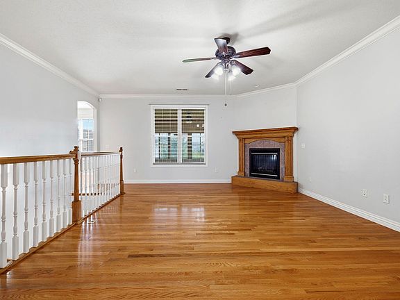4th image of 5904 S Nettleton Avenue
