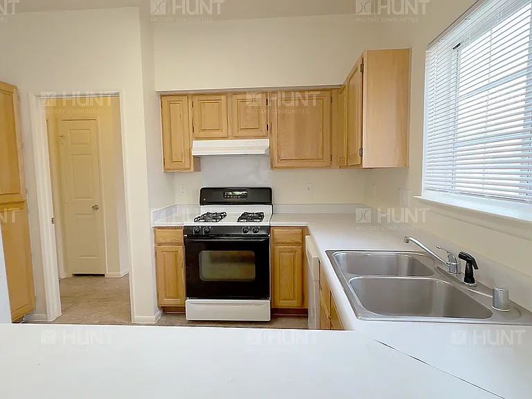 909B Mountain Laurel Cir SE — Photo 6