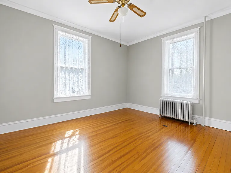Timeless Ghent Home features charm and elegance in Historic Stockley Gardens — Photo 16