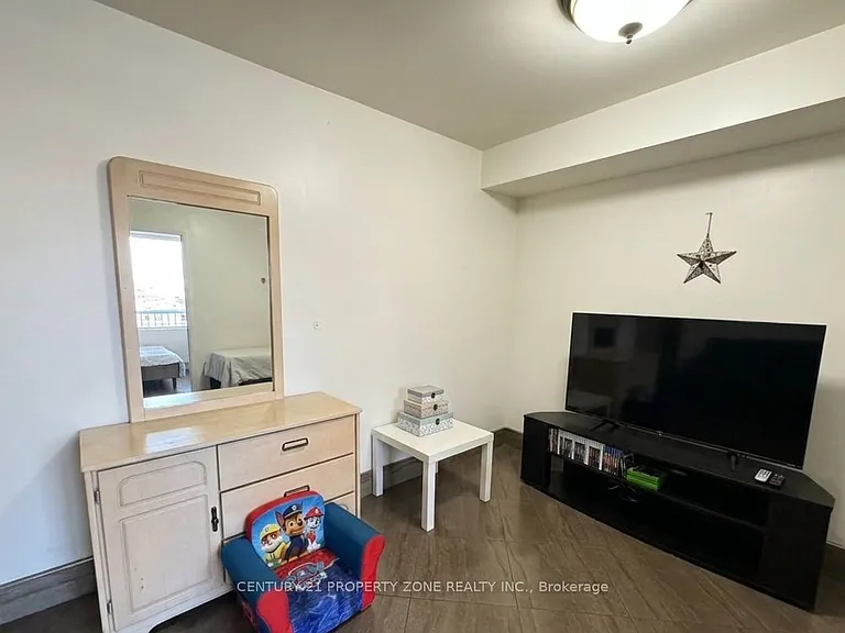 265 Enfield Pl #206 — Photo 6