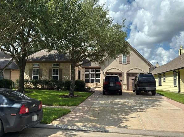 19215 Valiant Woods Dr, Spring, TX 77379