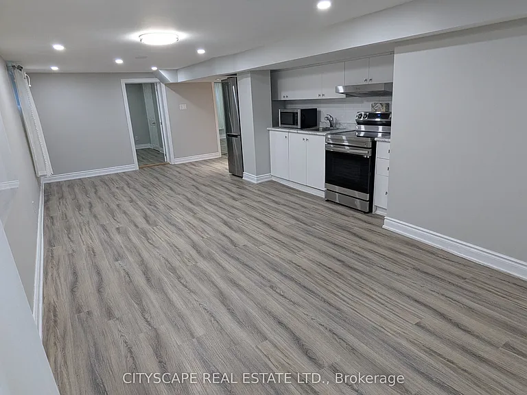 16 Melody Rd #BASEMENT — Photo 13