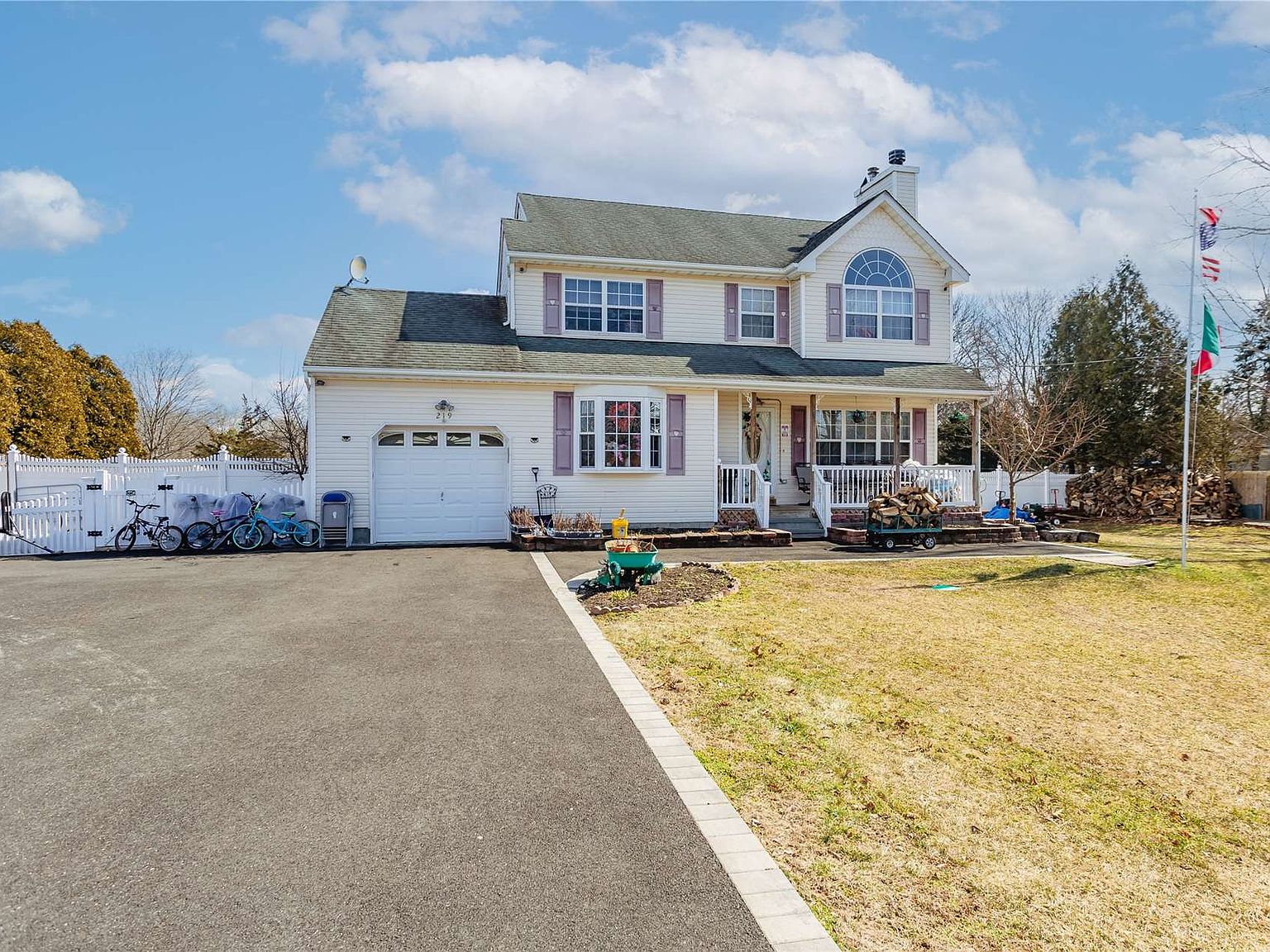219 Barnes Road, Moriches, NY 11955 Zillow
