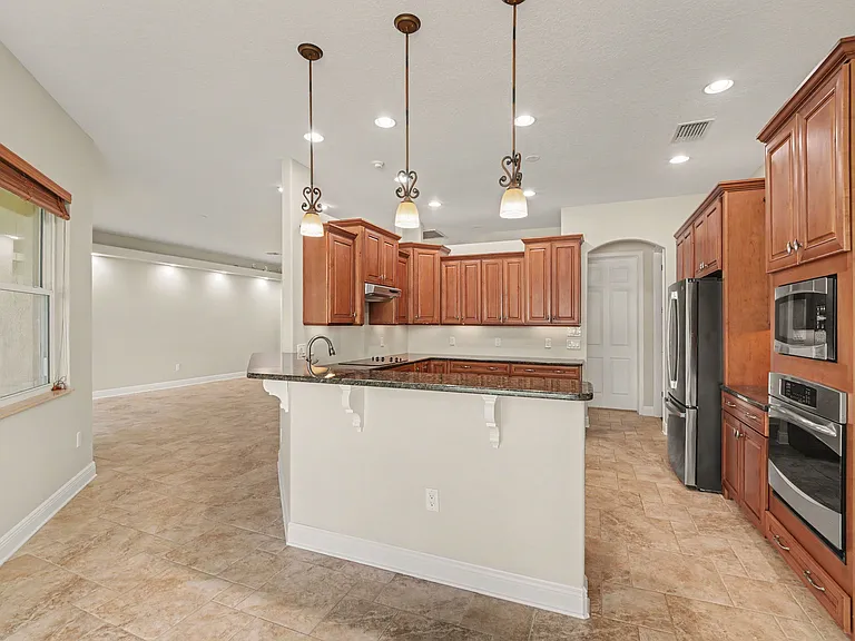 2934 Tuscarora Ct — Photo 5