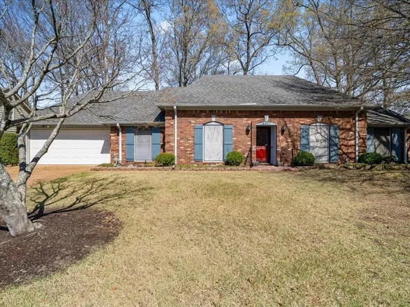 8930 Woodmark Dr, Cordova, TN 38018