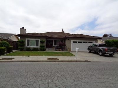 961 Pear St, Hollister, CA, 95023