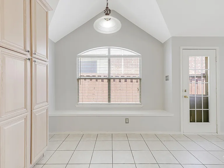 5653 Westwood Ln — Photo 15