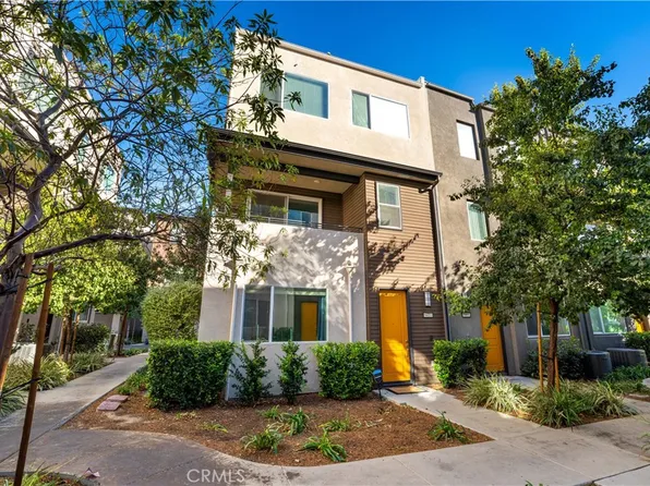 8411 N Fusion Way, Northridge, CA 91325