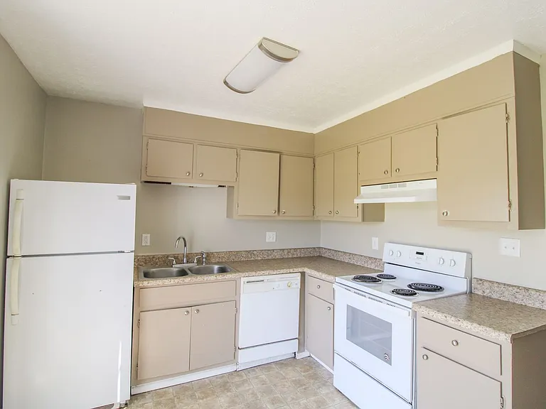 20609 Elkton Rd — Photo 6