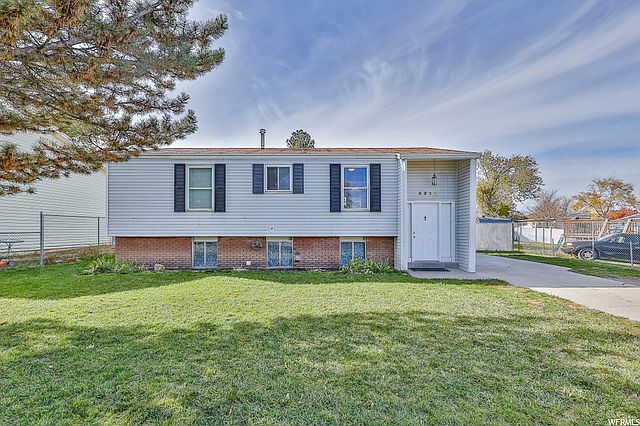 1st image of 5314 S Leprechaun Ln
