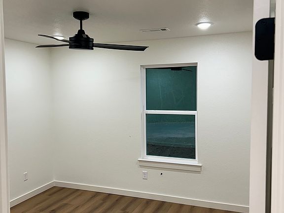 2nd image of 11 Lockerbie Cir