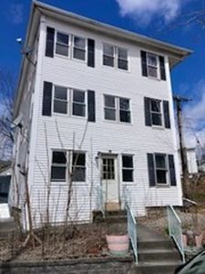 2 Esther St #3, Worcester, MA, 01607