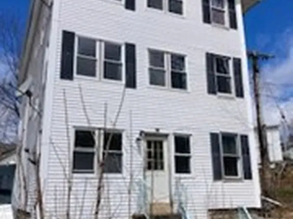 2 Esther St #3, Worcester, MA 01607
