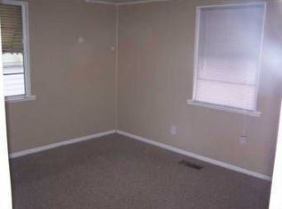 537 Seminole Dr, Fairfield, AL 35064
