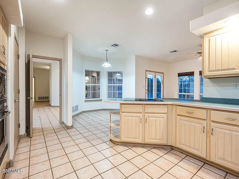 4406 Echo Canyon Rd — Photo 8