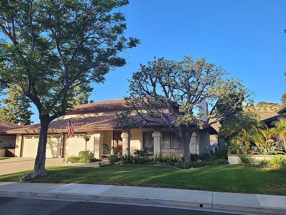 1st image of 3980 Avenida Verano
