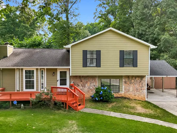 270 Amberwood Dr, Lawrenceville, GA 30044