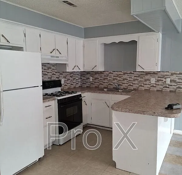 407 Park St #C — Photo 1
