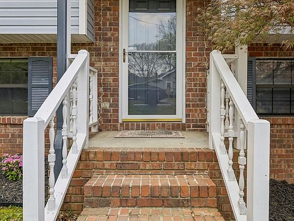 3rd image of 112 Stegall St