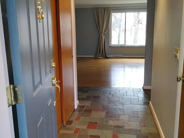 6960 Miami Hills Dr — Photo 2
