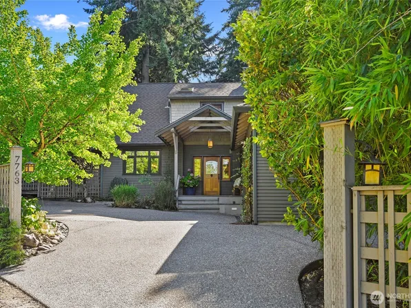 7763 Hansen Road NE, Bainbridge Island, WA 98110