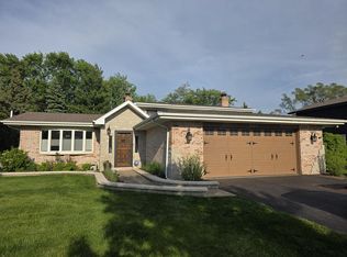 333 Killdeer Rd, Bloomingdale, IL 60108