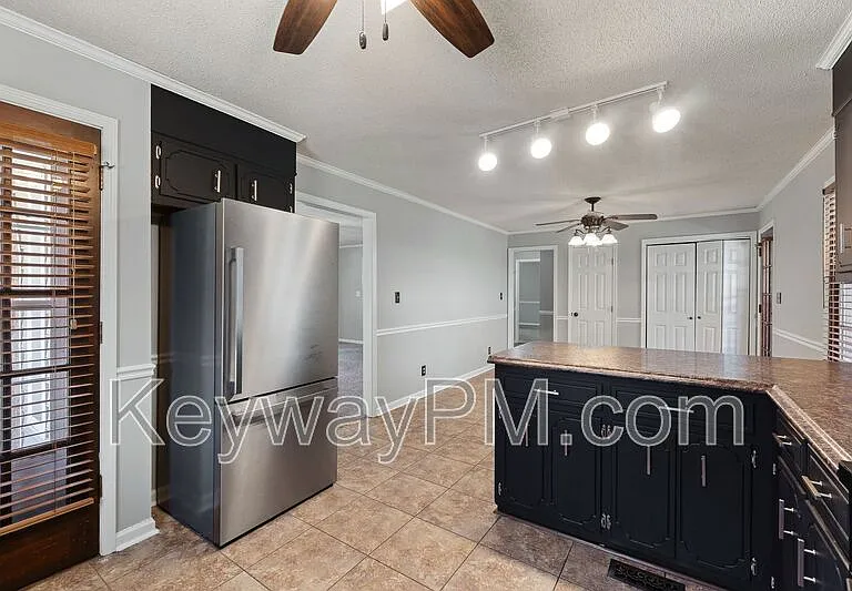 255 Silver Maple Rd — Photo 10