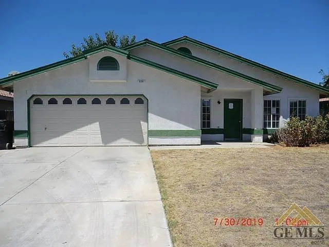 638 Vasquez Ave photo 1
