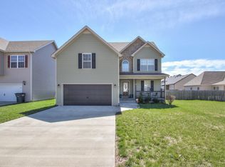 641 Fox Hound Dr, Clarksville, TN 37040