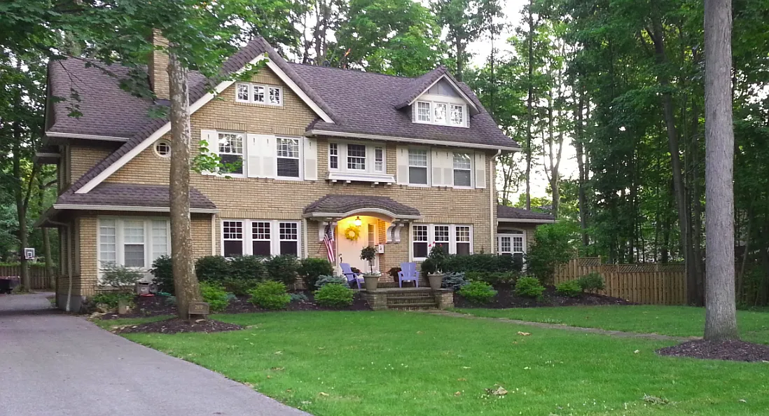 2870 Berkshire Rd photo 1