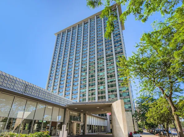 3600 N Lake Shore Dr APT 1323, Chicago, IL 60613