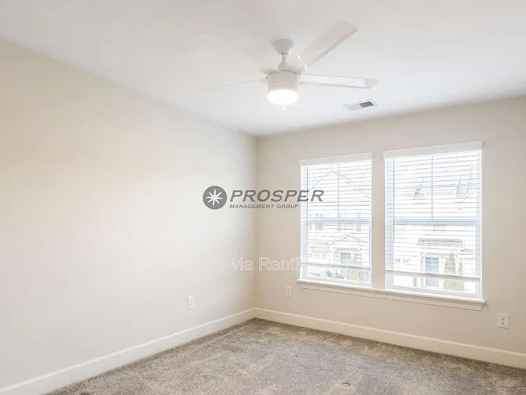 16 Jaycee Ct — Photo 7