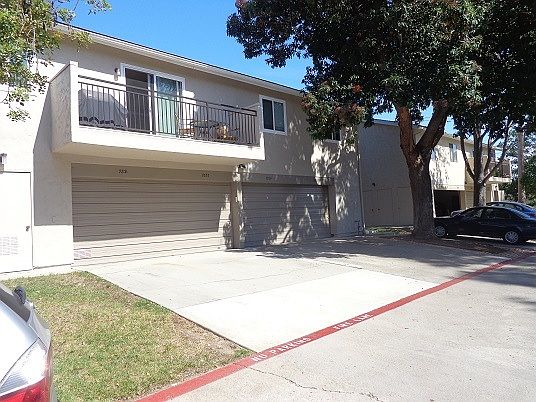 Parking driveway