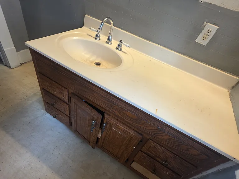 1303 E Hickory St — Photo 25