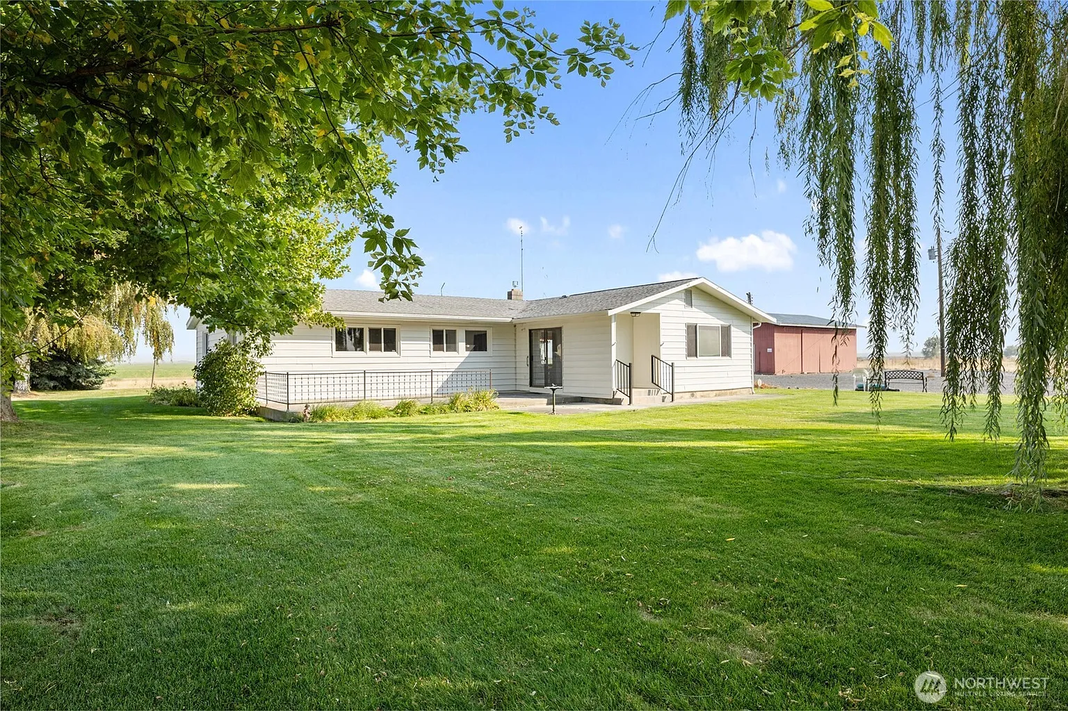 11696 12 Road NE photo 1