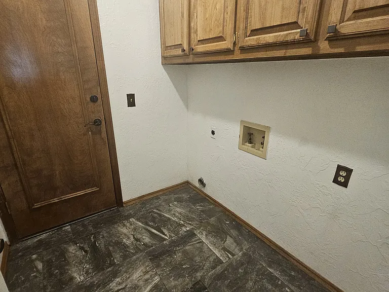 7 NW Forest Ln — Photo 10