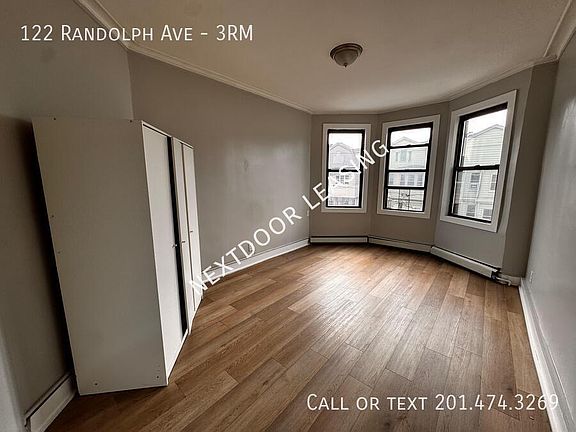 4th image of 122 Randolph Ave Floor 3