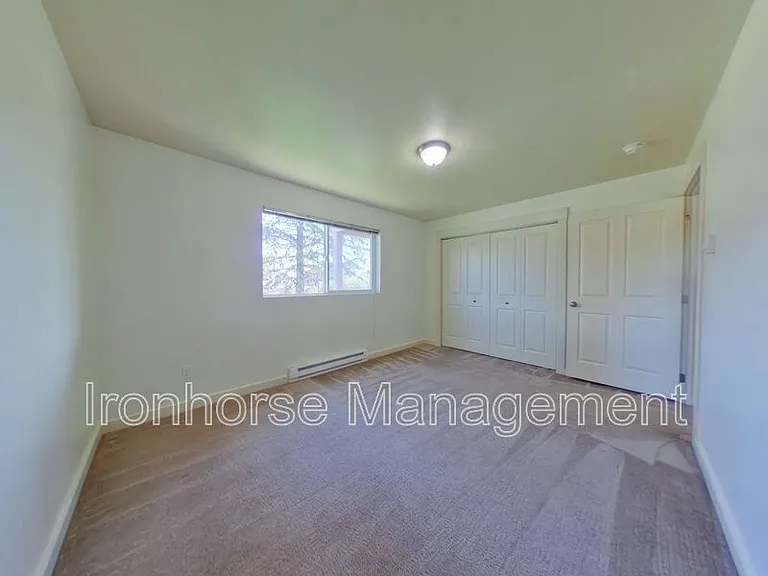807 W Villard St #20 — Photo 9