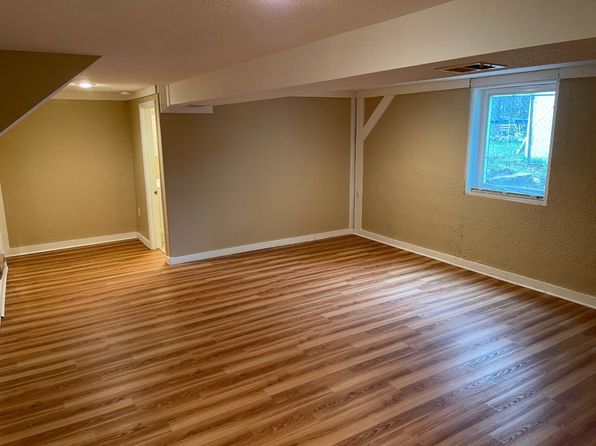 905-907 W Ashbury St #905