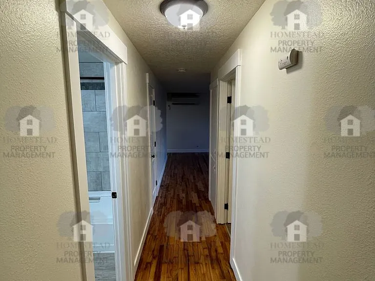425 S 8th St — Photo 19