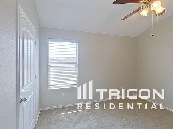 5th image of 2733 Gains Mill Dr