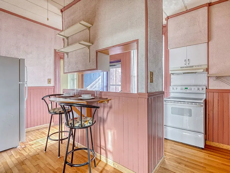 213-217 S Union St — Photo 10