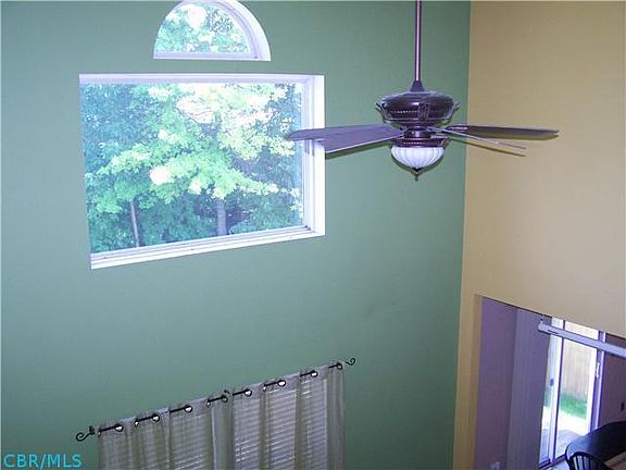 3rd image of 1142 Onslow Dr