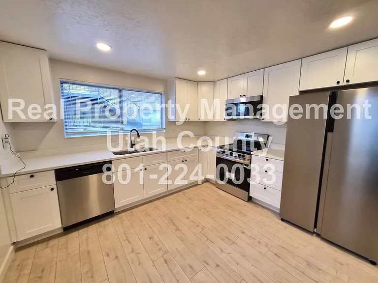 1148 W 100 N — Photo 32