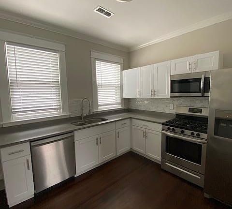 2nd image of 825 Spotswood Ave