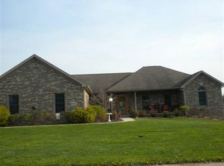 6001 Lion Run Dr, Muncie, IN 47303