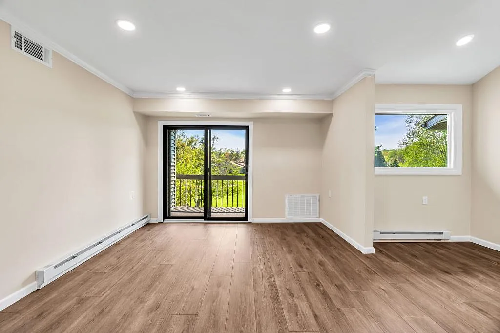 Building Photo - 15B Andover Ct